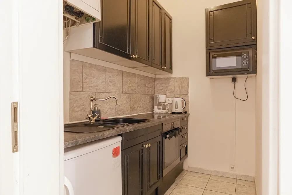 Comfortable 2BR Apartment Long Stay - photo 5