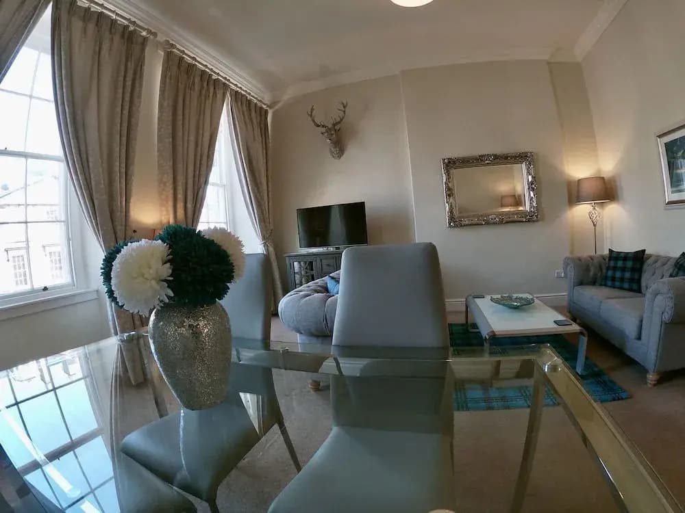 Escape To Edinburgh @ Broughton Place - photo 11