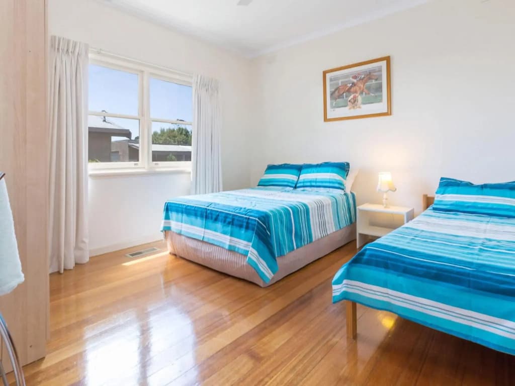 Renovated Beach Beauty - Rosebud - photo 3