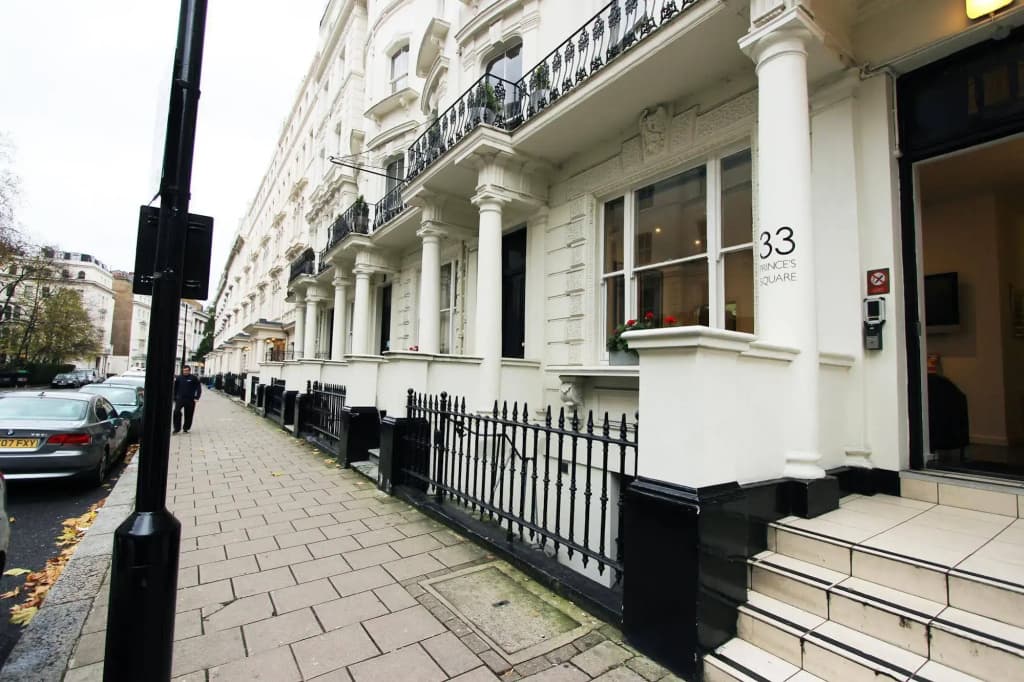 Princes Square Apartments - photo 1