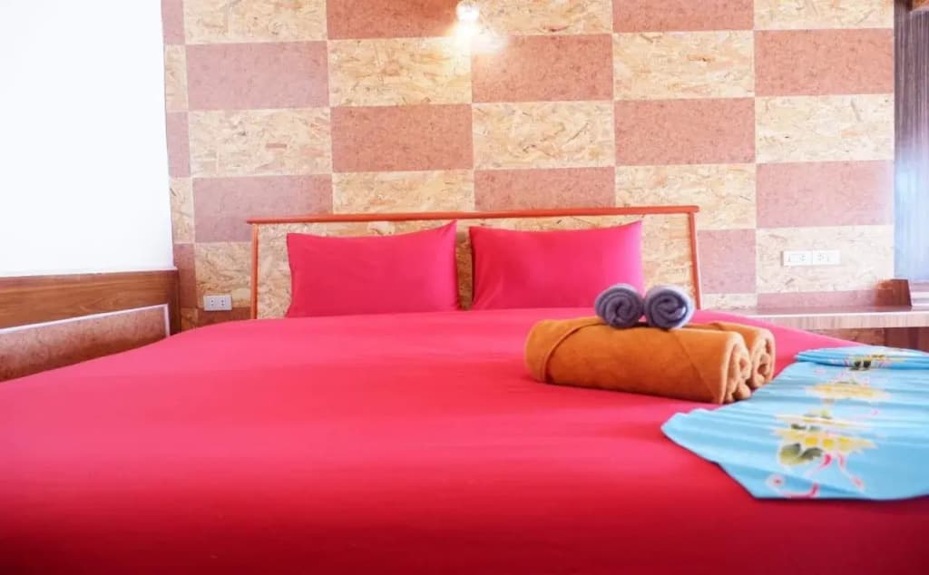 Pink House Bungalow - photo 1