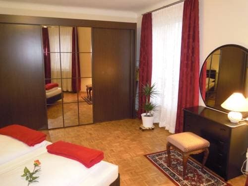 Vienna Star Apartments Reumannplatz - photo 4