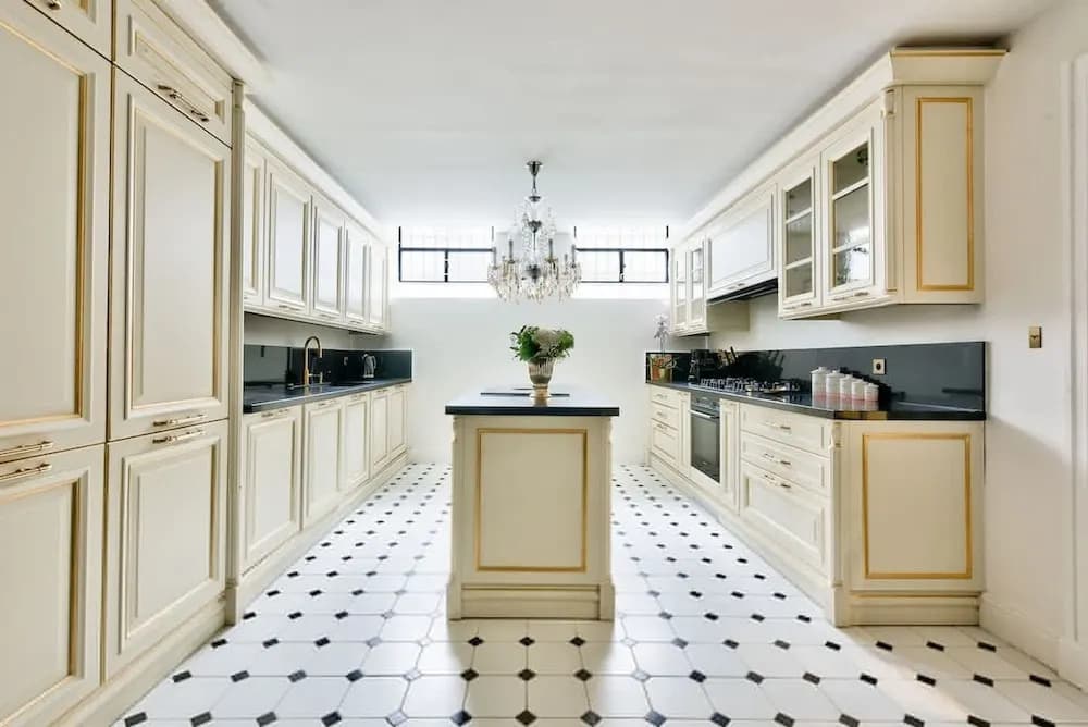 Noble Luxury Residence in the Heart of Paris - photo 14