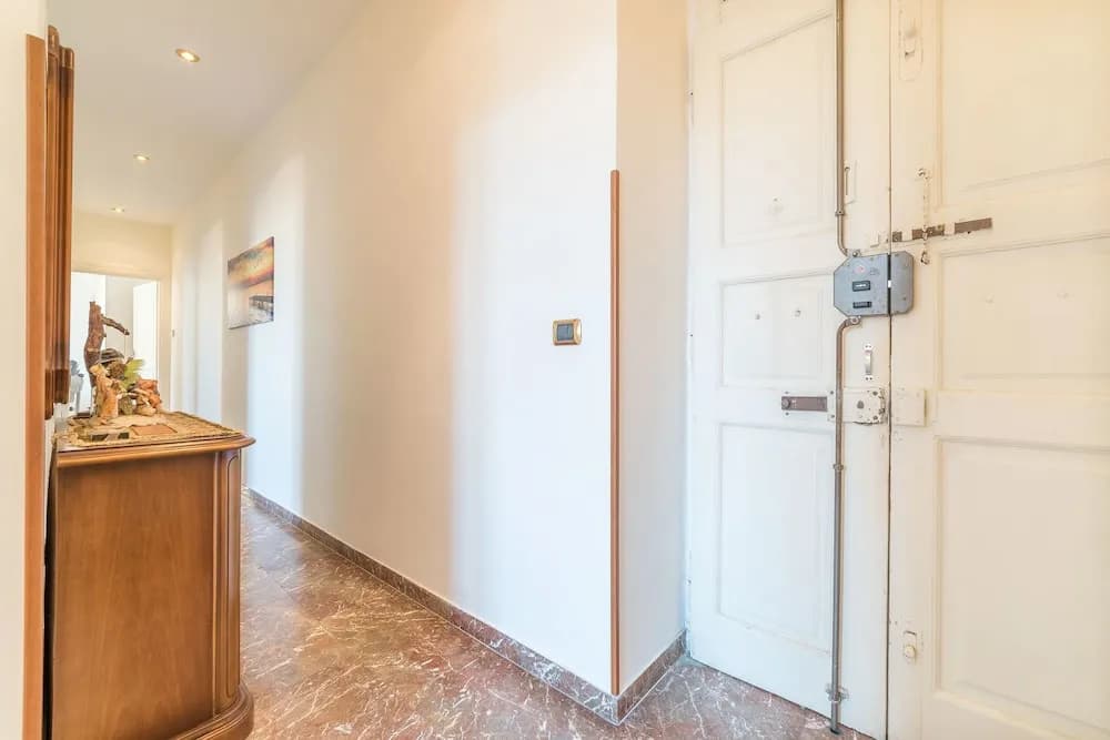 Center Apartment - photo 11