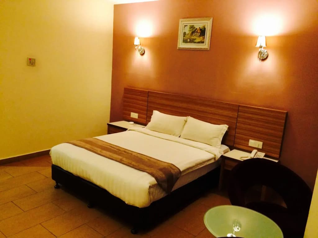 Grand Court Hotel - photo 3
