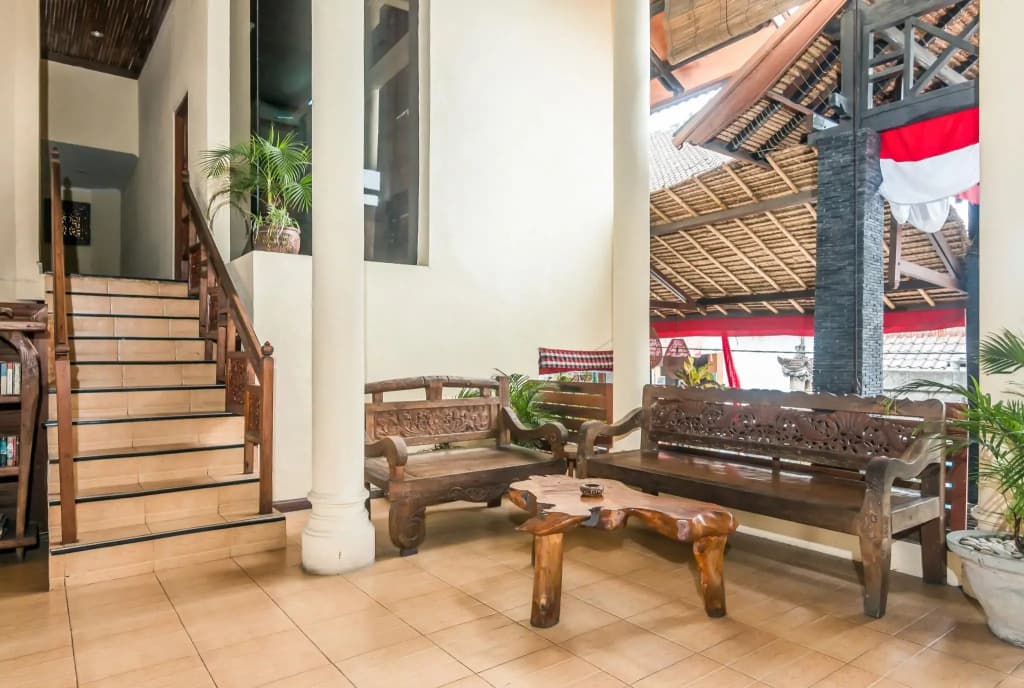 ZEN Rooms Kuta Flora - photo 12