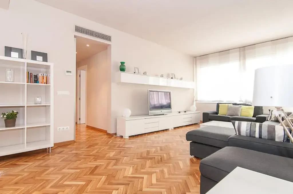 Weflating Diagonal Apartments - photo 2