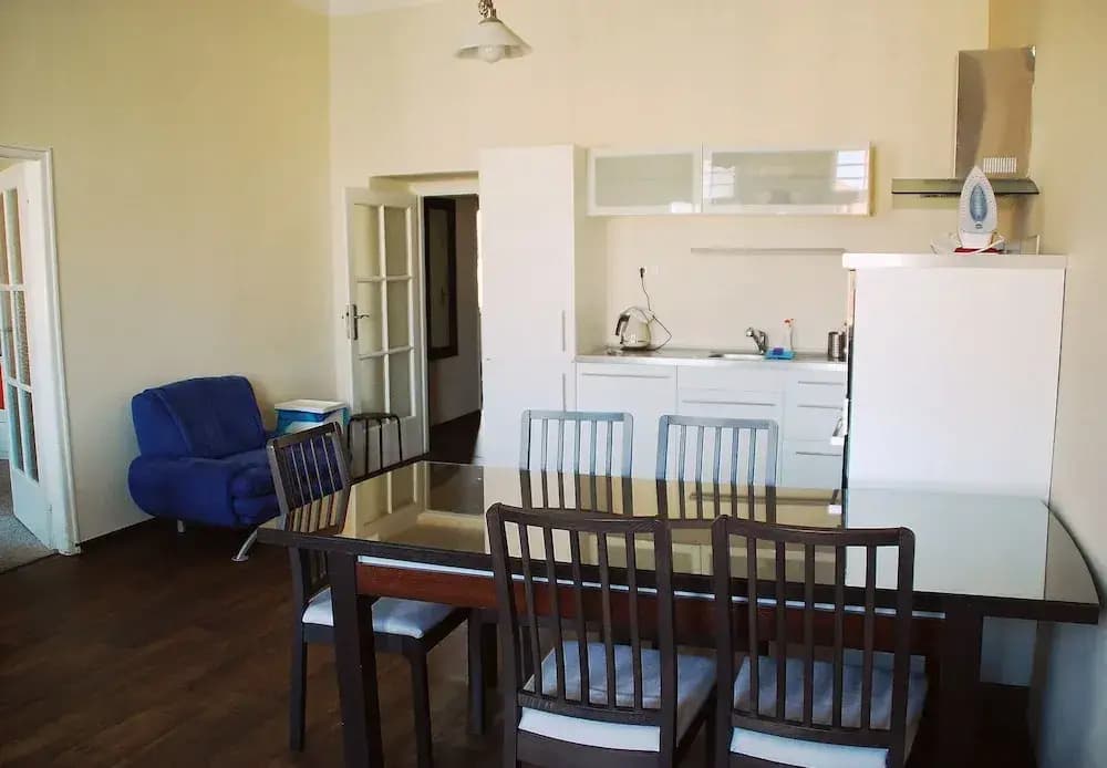True Old Town Square Apartments - photo 12