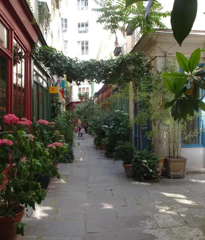 Petit Paris - Oasis in Marais - photo 1