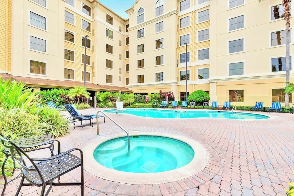 Universal Studio Condo w Pool and Hot Tub - photo 6