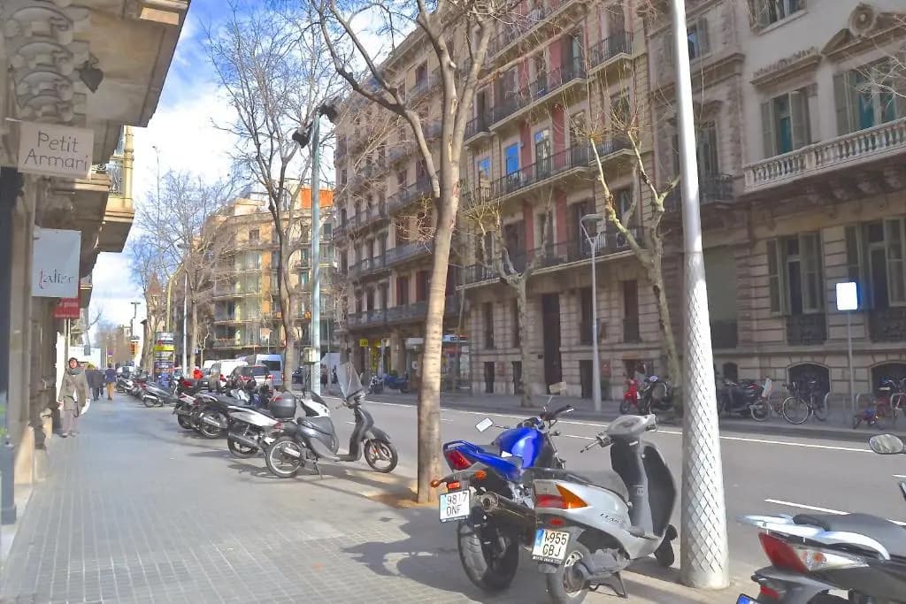 BizFlats Eixample Apartments - photo 1