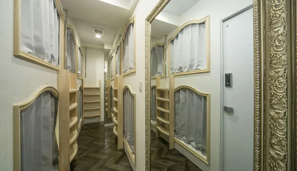 The Wardrobe Hostel Wonder - photo 5