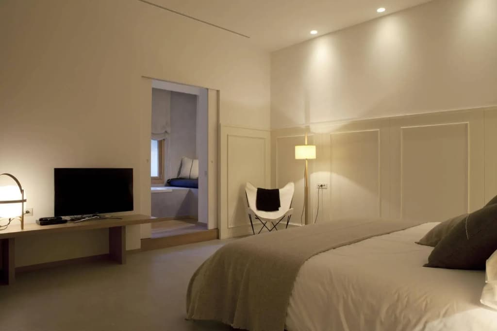 Margot House - photo 4