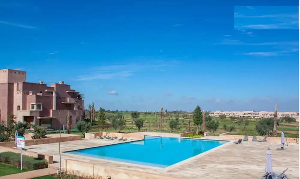 Golf and Pool Private Apartment - photo 8
