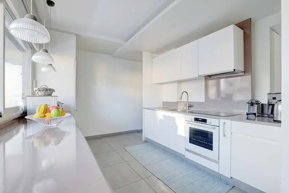 Exceptional 3bdr/6p apt - View of the Eiffel Tower - photo 14