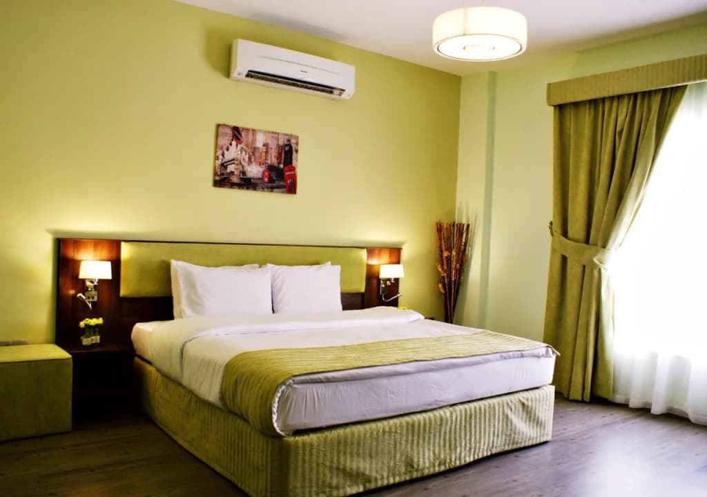 Weekend Hotel - photo 5