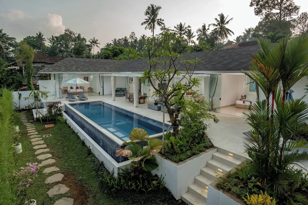 AR Villa Sayan - photo 12