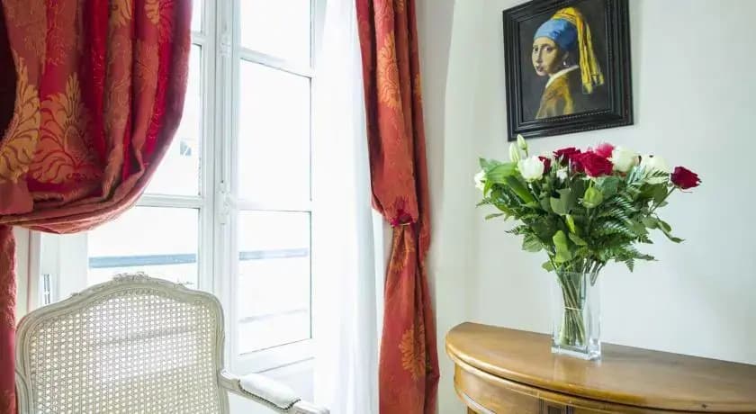 Louvre  Bed And Breakfast - photo 8