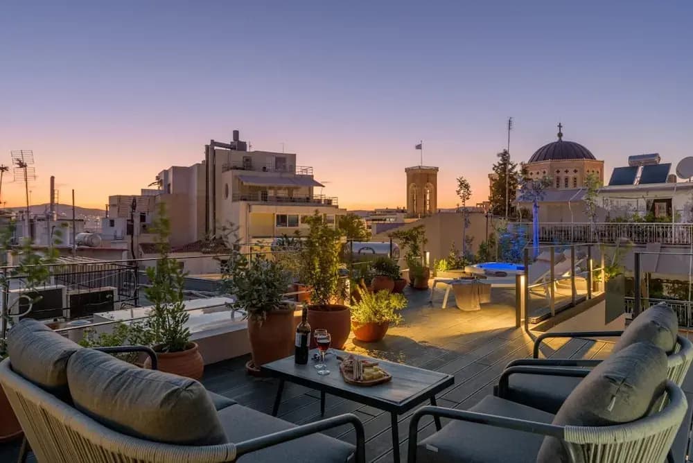 Your 4 Bdrm Dream House w Acropolis View Jacuzzi - photo 6
