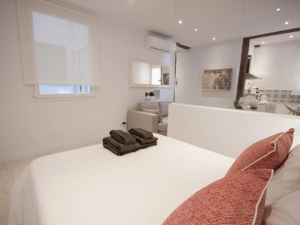 Apartamento con encanto en ópera - photo 4