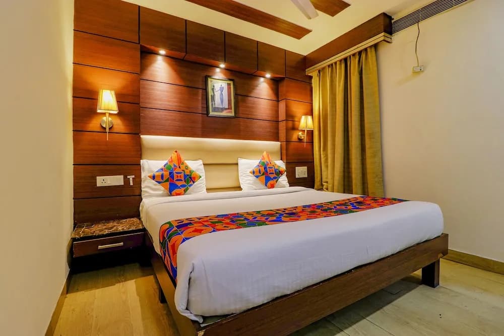 Fabhotel Admire Suites - photo 7