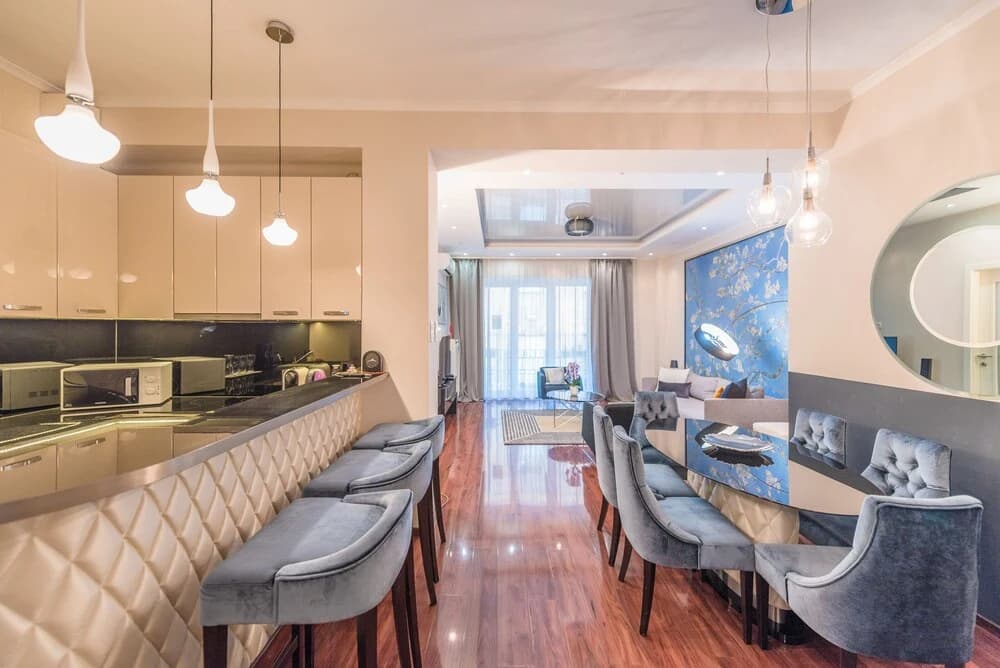 Oasis Apartments - Liberty Bridge - photo 17