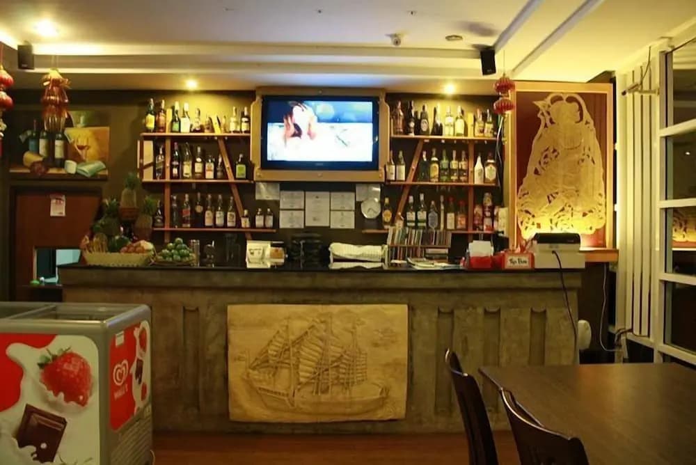 Triple Rund Place Hotel - photo 17