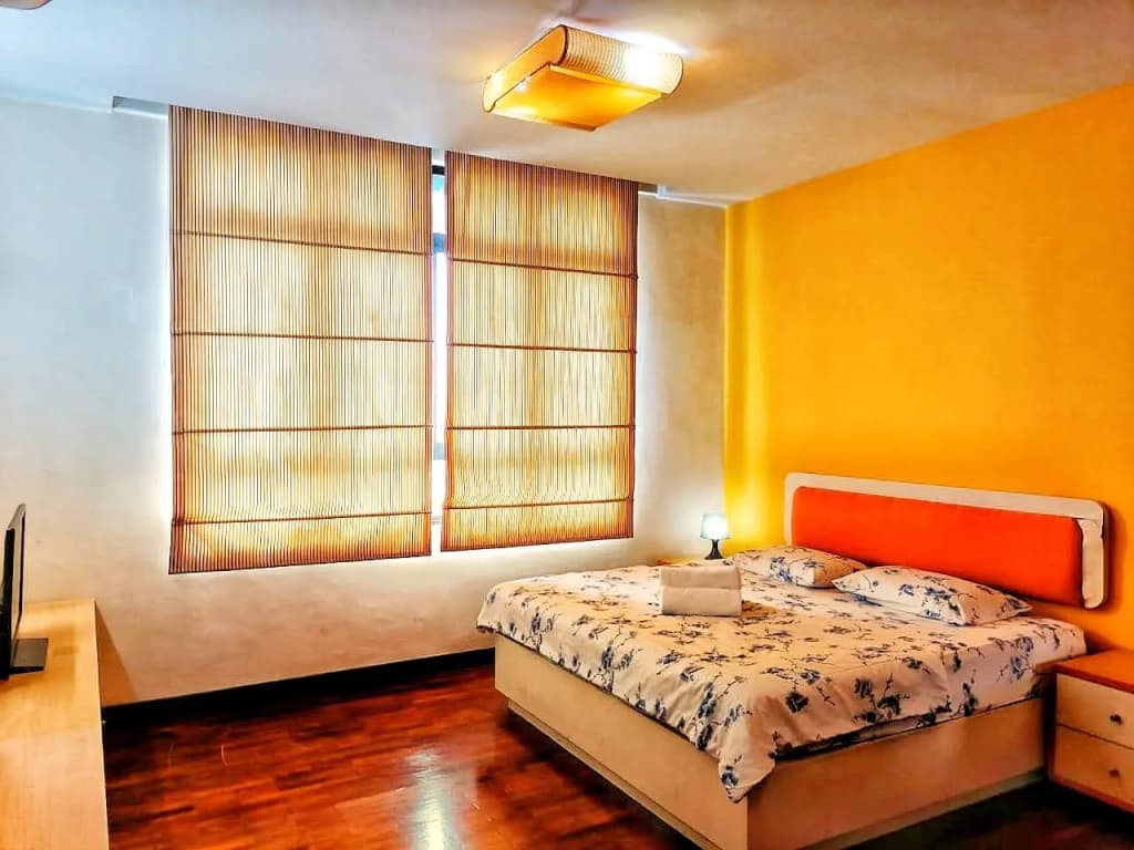 HOT!!! Heritage 5 star Bed + TV & Parking★ - main photo