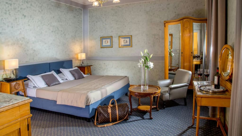 Alexandra Hotel - photo 5