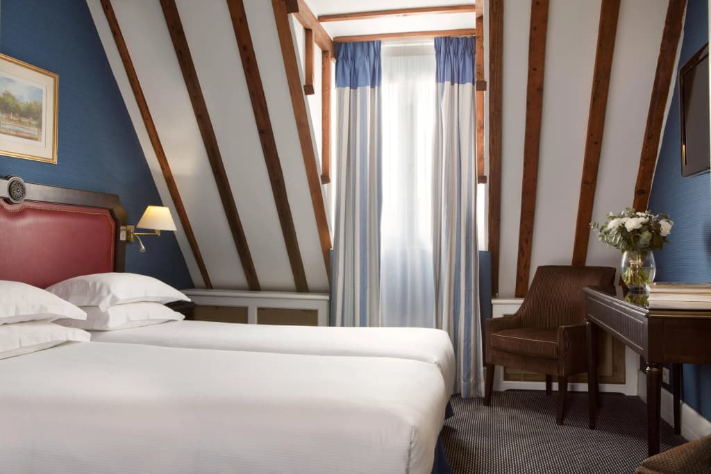 Hôtel Serotel Lutèce - photo 3
