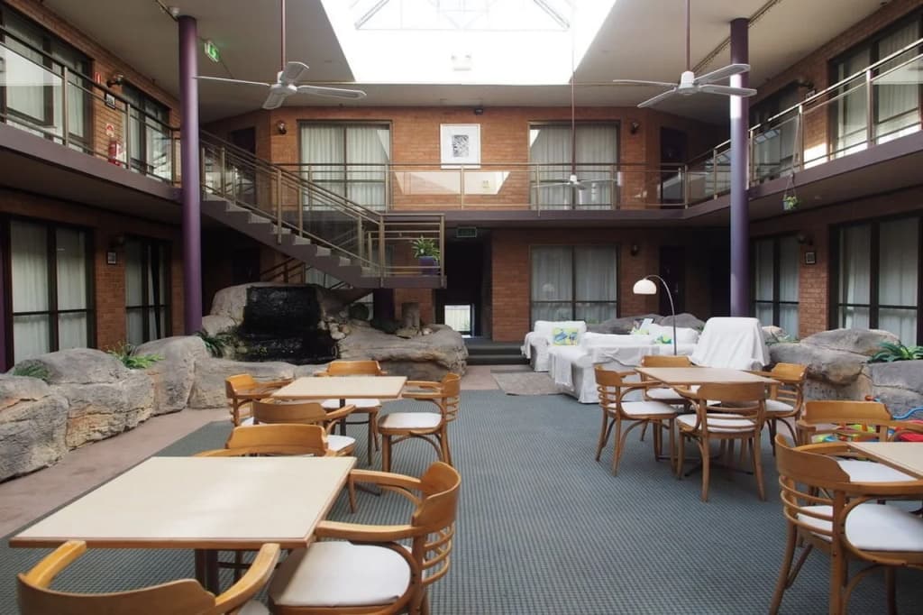 Garden Lodge Sydney - photo 15