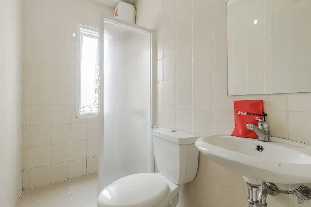 Residences by RedDoorz near Setiabudi One Mall - photo 8