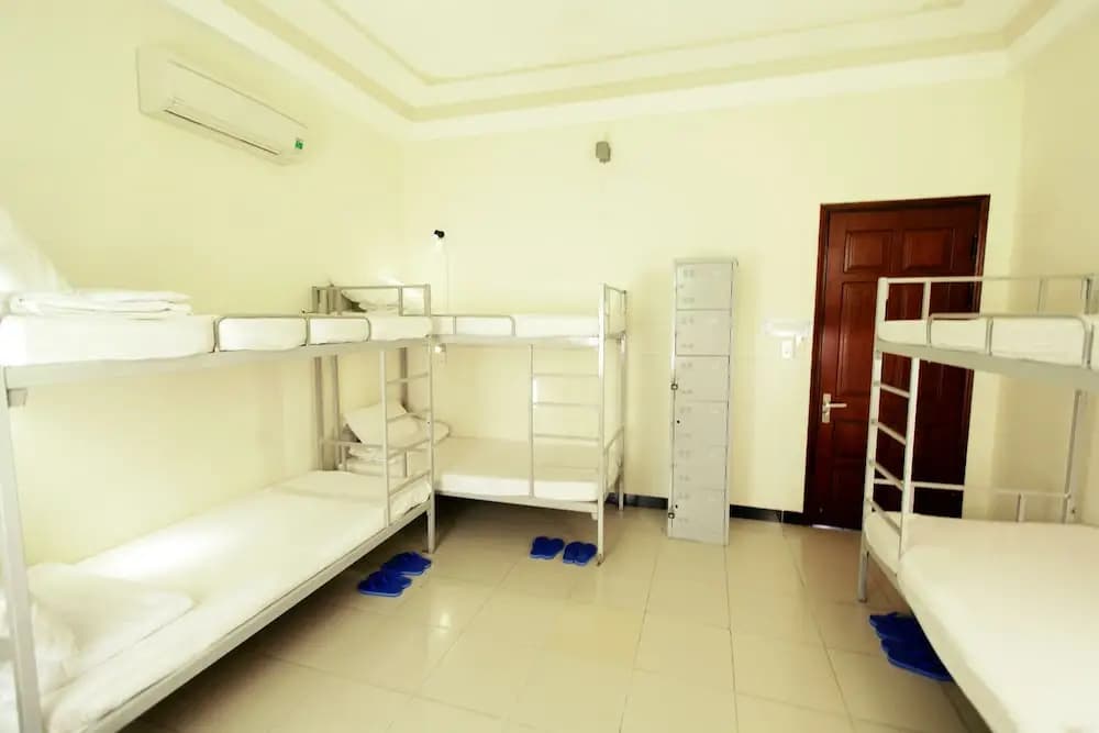 Green Moon Beach Hostel - photo 4