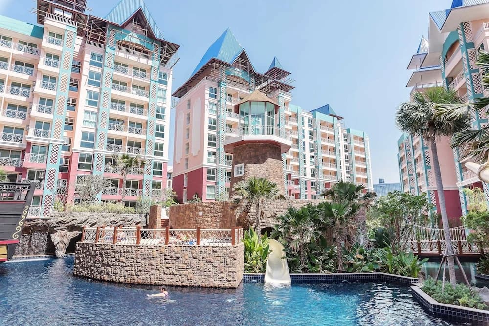 Grande Caribbean Resort by Favstay - photo 10