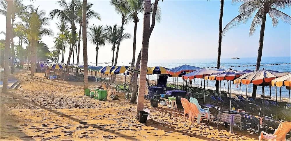 1-bed Condo at Jomtien Beach - Sleeps 2 - photo 10