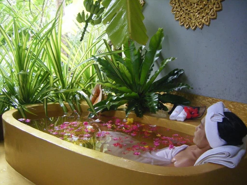 Noble Crown Resort & Spa - photo 8