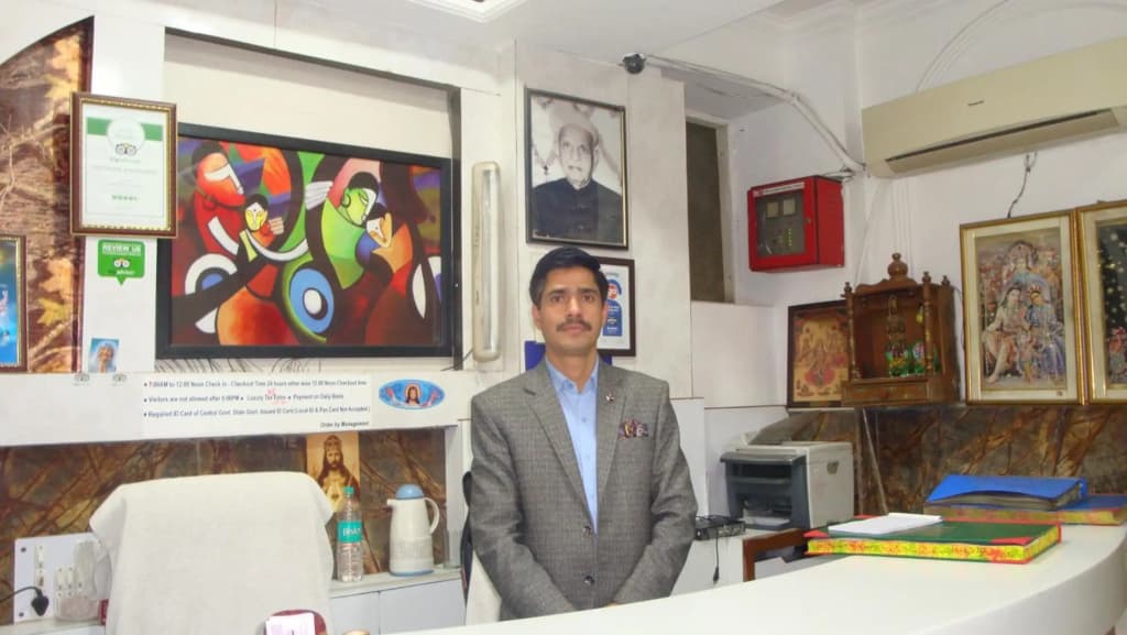 Hotel Su Shree Continental 5 Minutes Walk From New Delhi Railway Station - photo 17