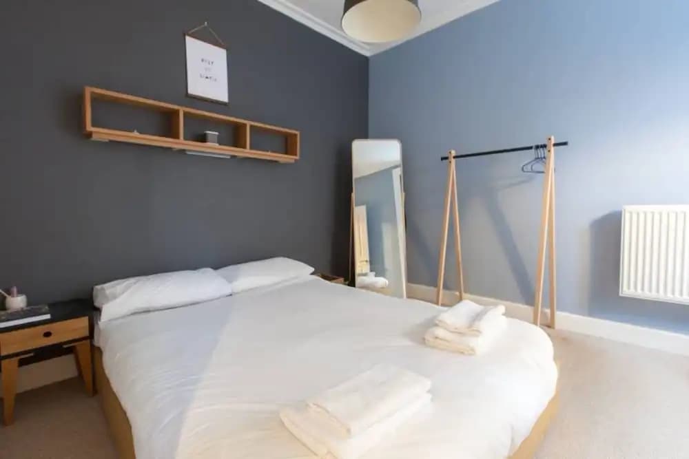 1 Bedroom Flat In Edinburghs New Town - photo 3