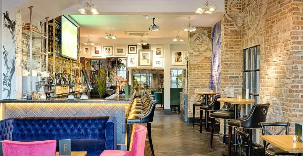 Black Ivy Hotel - photo 15