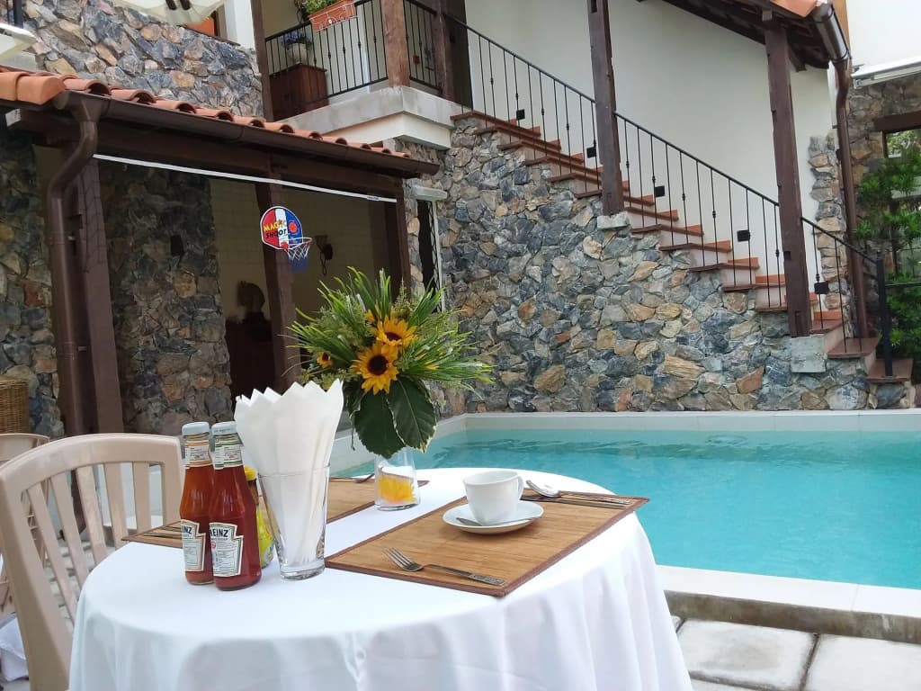 Le Charcoa Hotel - photo 24