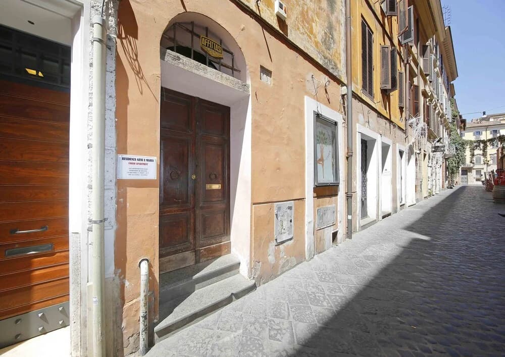 Spanish Steps Studio - photo 1
