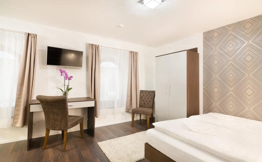 Paulay Downtown Apartments - photo 4