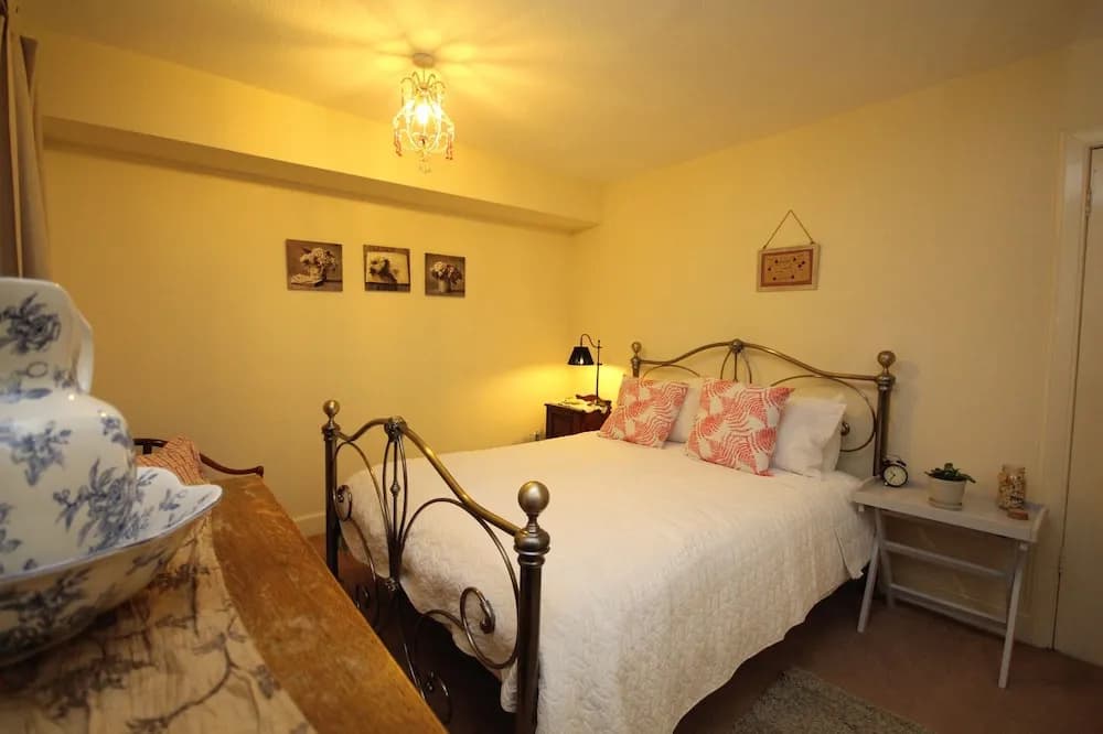 Silver Lining - St Patrick Sq Apartment - main photo