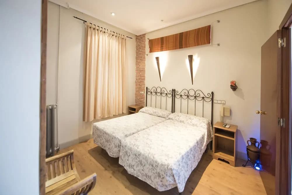 Hostal La Plata - photo 5