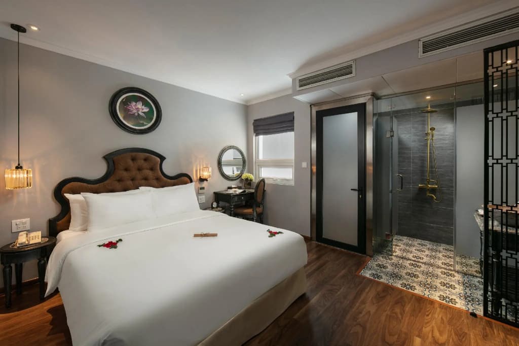 Shining Central Hotel and Spa - photo 4