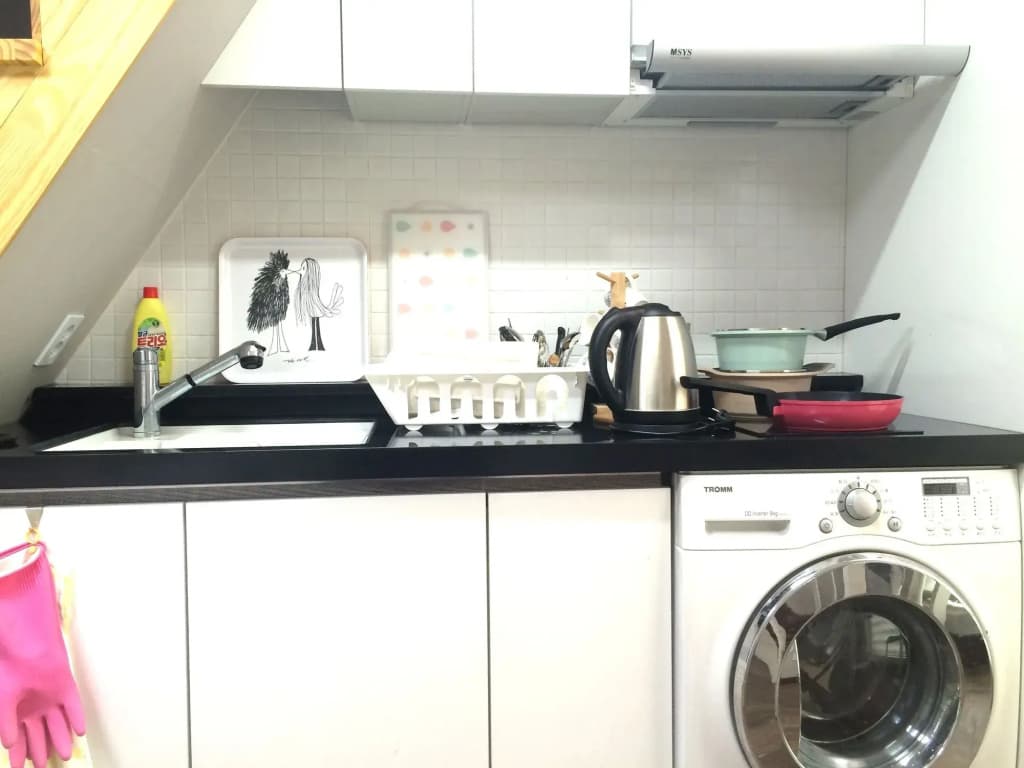 Myeongdong Artmonstay Guesthouse - photo 29