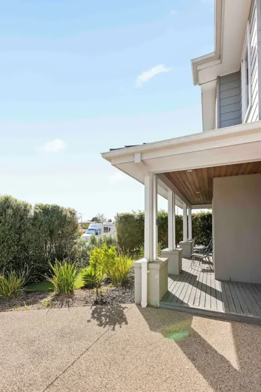 StayAU Contemporary 5BRM Families Home Point Cook - photo 41