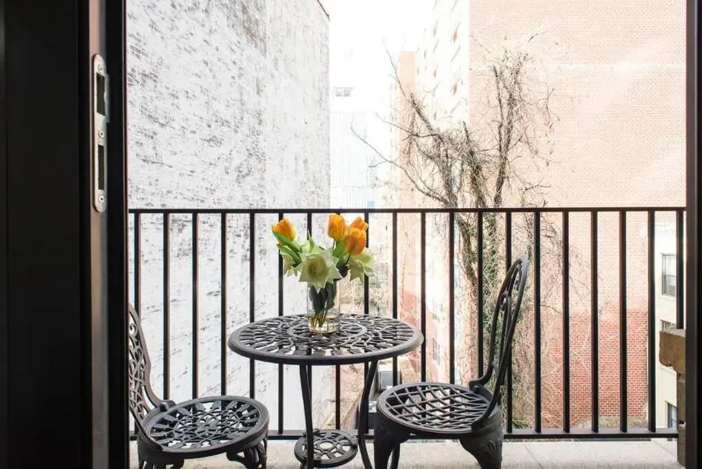 809-4b Studio Balcony W D Prime Location - photo 7