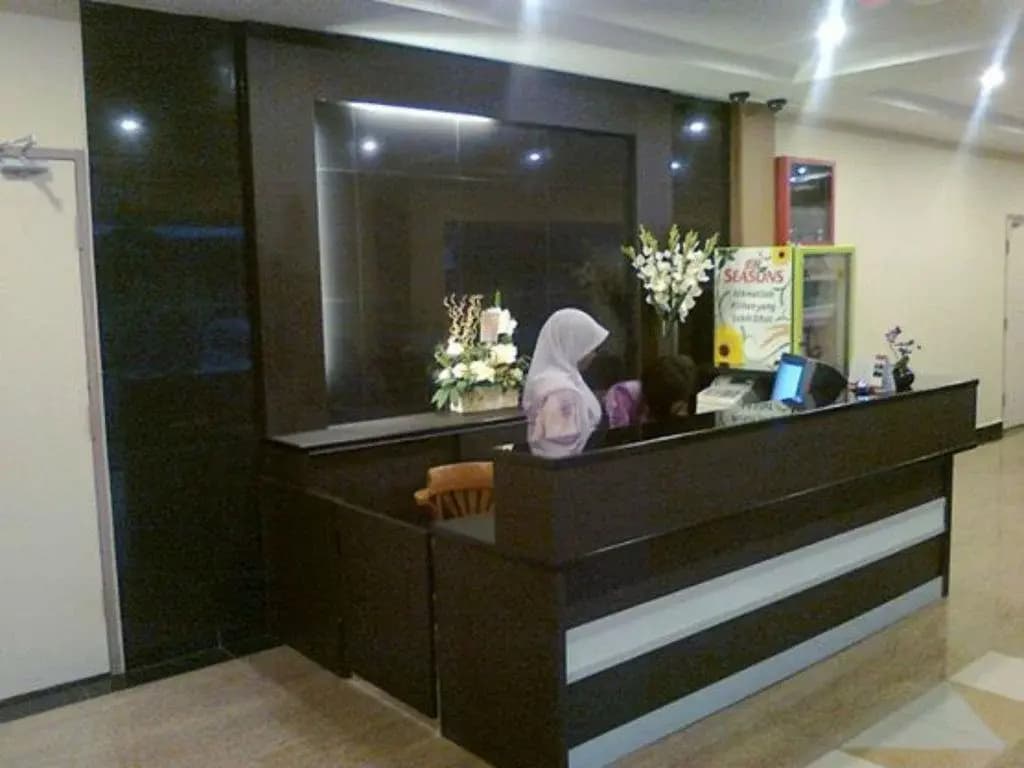 Hotel Putra Iskandar - main photo