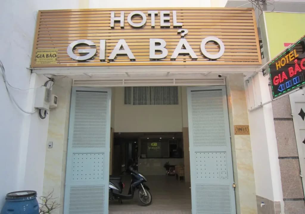 Gia Bao Ngoc Hotel by OYO Rooms - photo 1